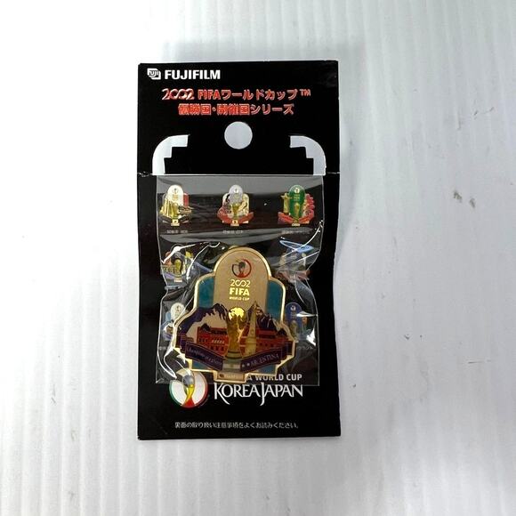 Champions at a Glance Argentina Fujifilm FIFA World Cup Pin 2002 Korea Japan - Picture 1 of 5